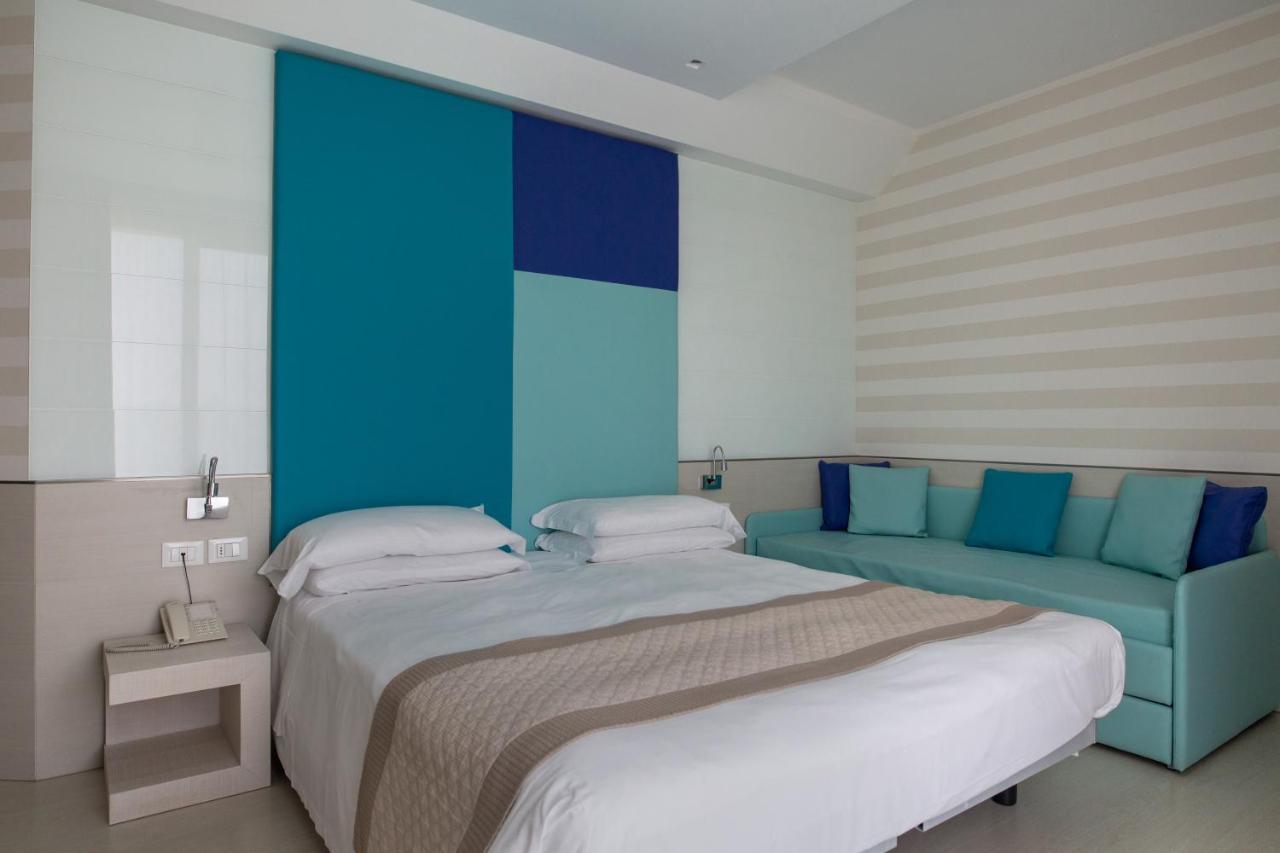 Hotel Colombo Lido di Jesolo Esterno foto